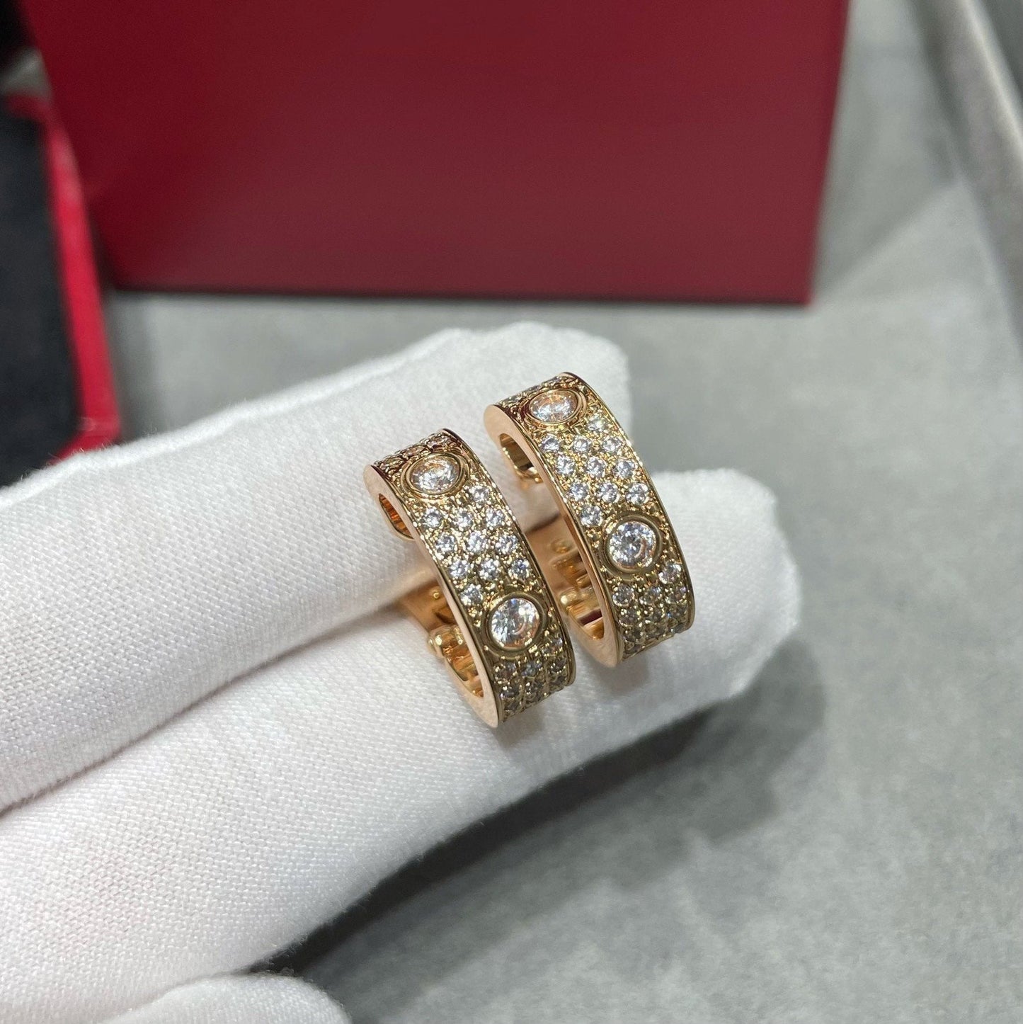 [Stars Jewelry]LOVE 5.5MM DIAMOND PAVED EARRINGS