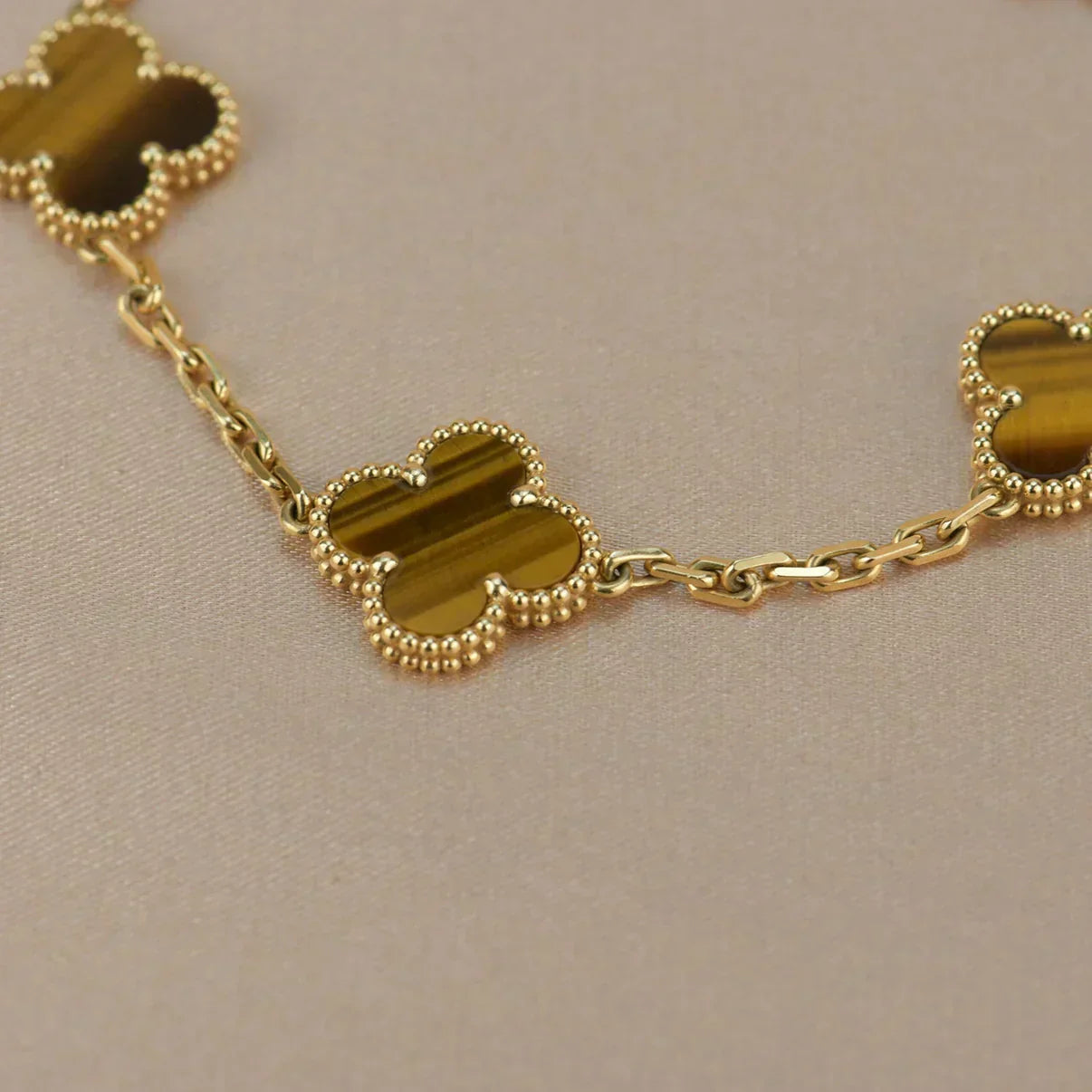[Stars Jewelry] CLOVER 5 MOTIFS TIGER EYE BRACELET COLLECTION